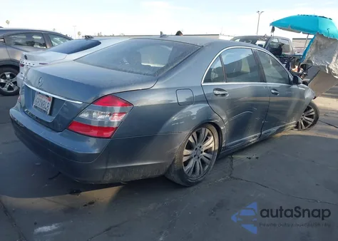 2009 Mercedes-Benz S 550 из США, поврежденный, VIN WDDNG71X49A283585